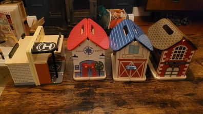 Wooden play toys with figures. Sold as one lot