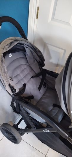 Joie Evalite Duo lightweight tandem double stroller in gray