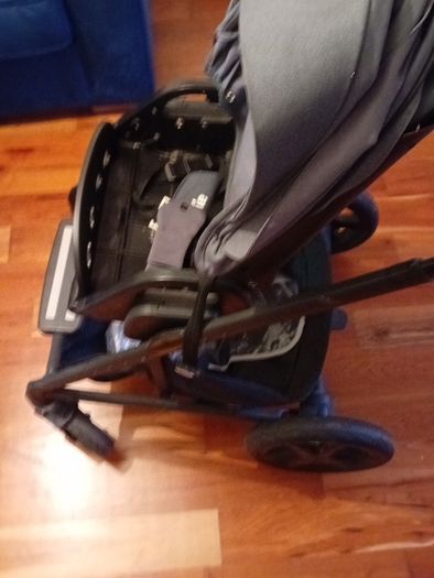 New born pram selling for my sister made by jole