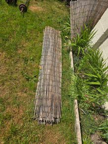 Naturan screen fence