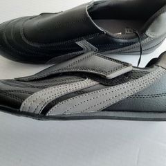 new black trainers/shoes tag attached
