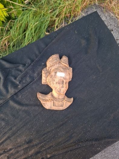 resine head decor postage possible