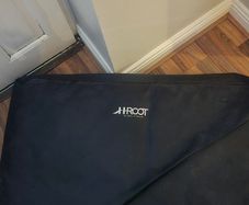 H-root massage table BRAND NEW quick sale