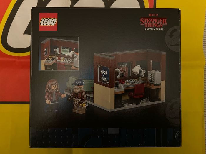 Lego  Stanger Things 40891