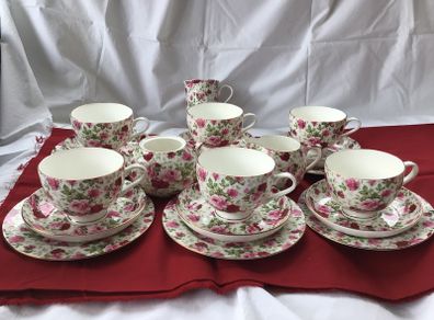 Maxwell & Williams Rose Bud Brand New Twenty Piece Tea Set