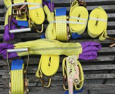 UNUSED - Tie down straps