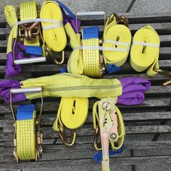 UNUSED - Tie down straps