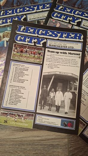 Vintage Leicester v Man Utd 1976 Match programme x10