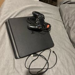 PlayStation 4 slim edition 500gb