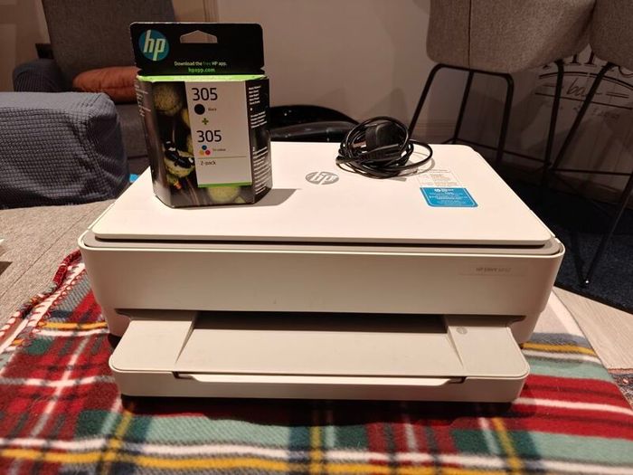 HP Envy 6032 all in one printer with new set of genuine INK