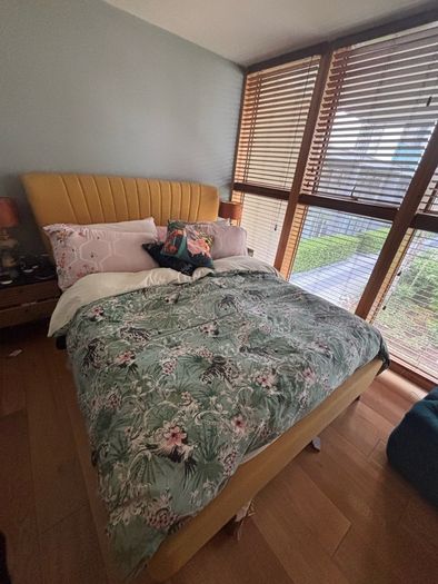 King size bed with matress