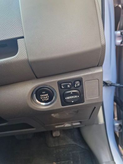 2010 Toyota Vitz