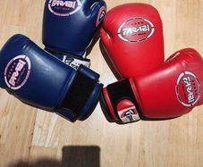 Boxing gloves