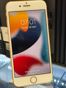 Apple iPhone 8 64GB Locked to THREE Network Gold (Battery: 79%)