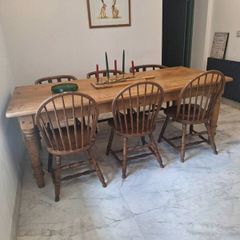 Pine table