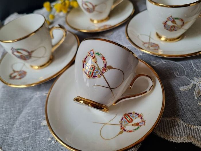 Arklow Pottery Tara Brooch 6 Coffee Cups and Sausers