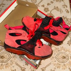 Nike Air Trainer Huarache Love Hate 647591-600