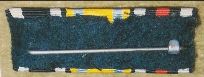 World War I German military ribbon bar featuring three distinct awards
