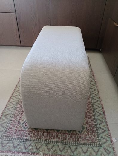 Upholstered bench seat