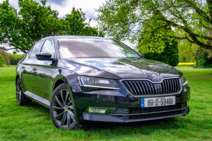 2016 Skoda Superb L&K 4X4 150BHP Pristine Long NCT 2027 Full MSL History