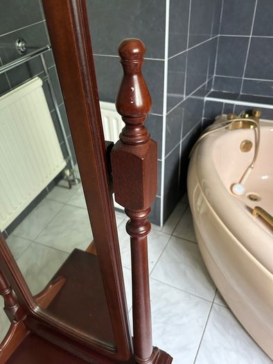 free standing mirror