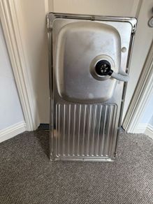 Kitchen sink