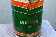 vintage oil can