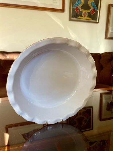 Emile Henry Beautiful Yellow Ruffled Pie Pan Made in France