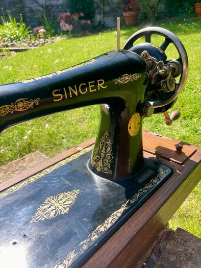 Singer Sewing Machine 1925