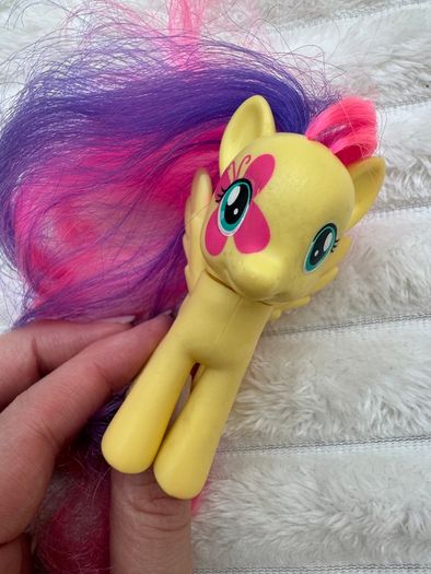 My Little Pony G4 Rainbow Rocks Fluttershy Brushable Butterfly Over Eye Used Please see photos