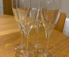 4 Wine Glasses