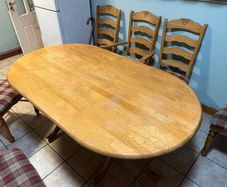 Pine Dining Table and Six Chairs. Solid. Heavy.