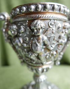 Victorian Neoclassical  Urn / Chalice With Cherub & Scroll Decoration - 8,5" High