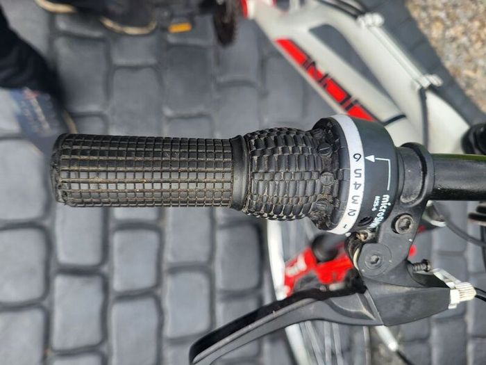 Young Persons Mountain Bike In Excellent Condition