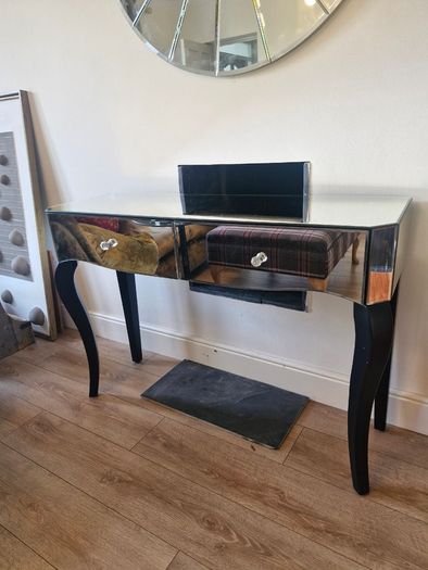 Console table