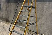 Youngman Podium Ladder