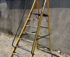 Youngman Podium Ladder