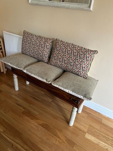Kitchen Table w/ 4 chairs and bench