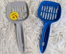 cat scoops