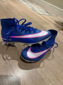 Nike Football Boots - Size 5