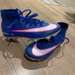 Nike Football Boots - Size 5