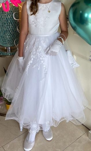 Communion dress (Joan Calabrese) veil,umbrella and bag