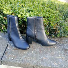 Black ankle