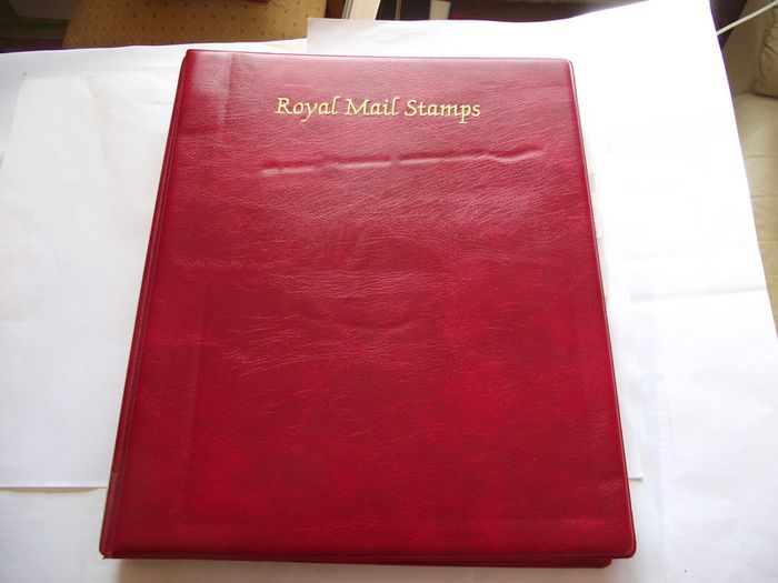 A valuable comprehensive collection of Elizabeth II stamps, hinged in the album (1952-2000)