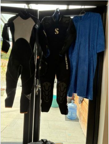 scuba diving gear
