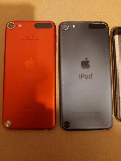 4 Apple Ipods for parts or repair, 2 Activation Locked (Ipod Touch 5 32GB) and 2 not powering on (Ipod 1 & 2)