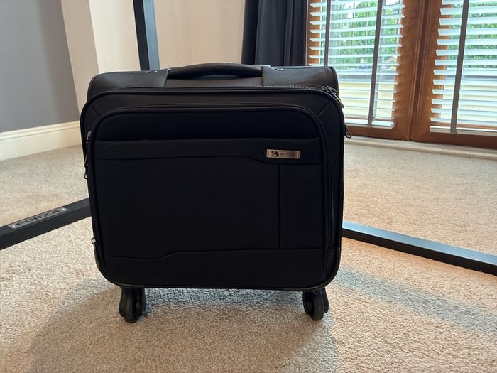 Quality cabin suitcase