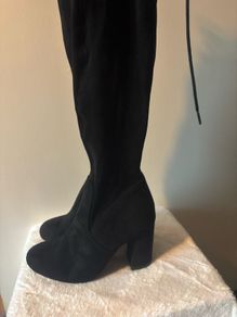 Thigh boots black suede