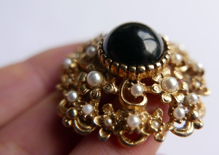 Vintage Victorian revival gold  layered domed brooch with black glass and faux pearls