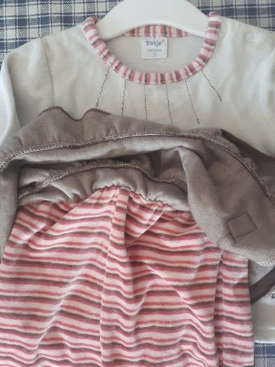 2 piece outfit with enclosed feet.Soft.